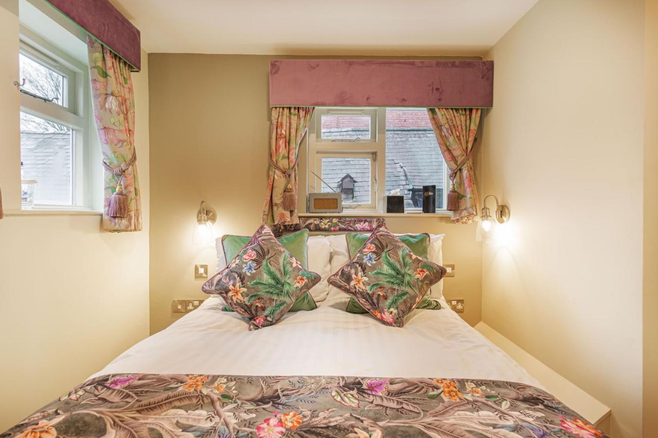 The Wynnstay Hotel, Oswestry, Shropshire Exteriör bild