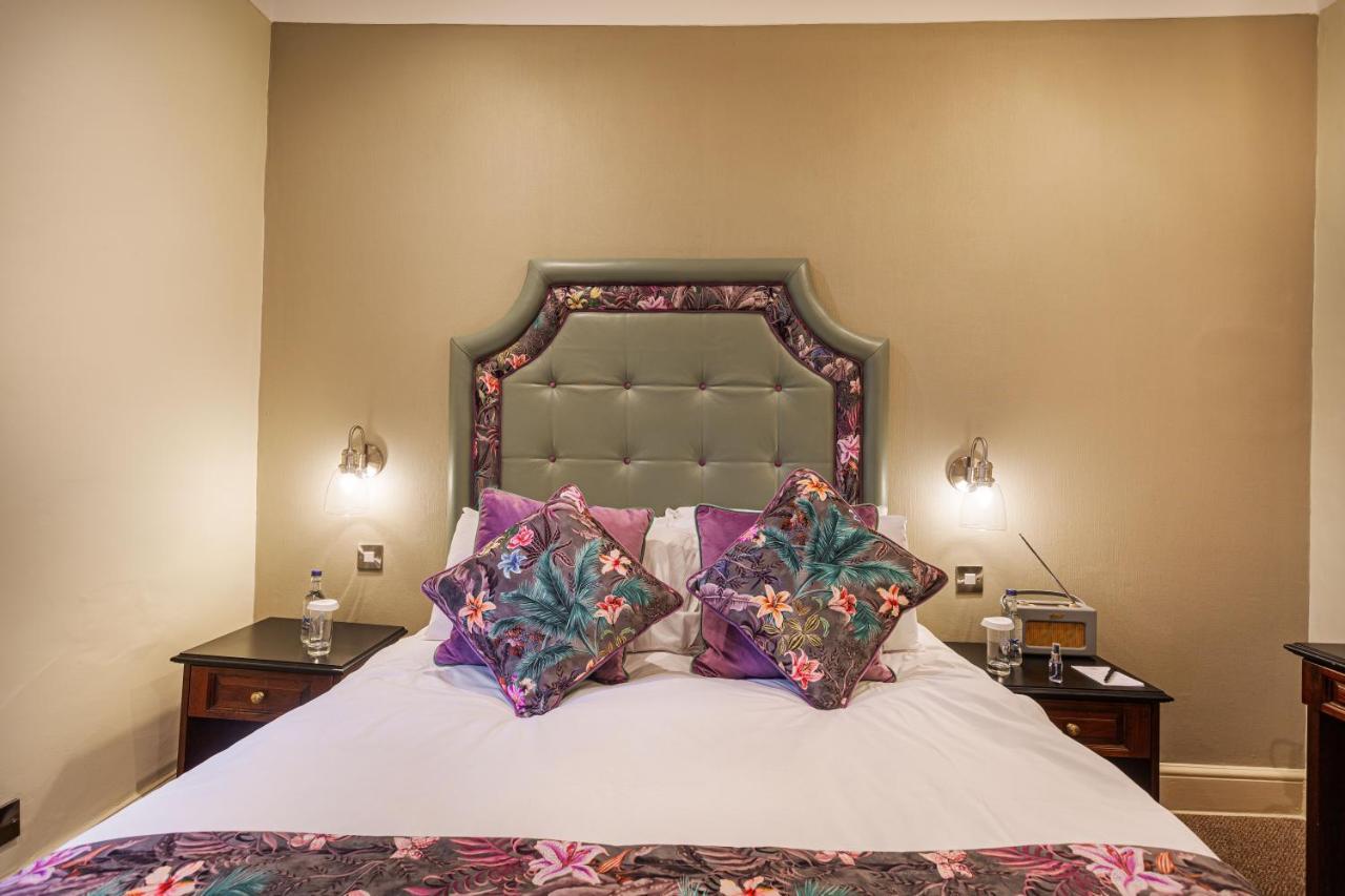 The Wynnstay Hotel, Oswestry, Shropshire Exteriör bild