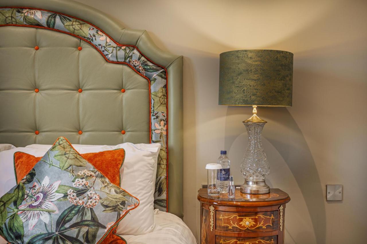 The Wynnstay Hotel, Oswestry, Shropshire Exteriör bild
