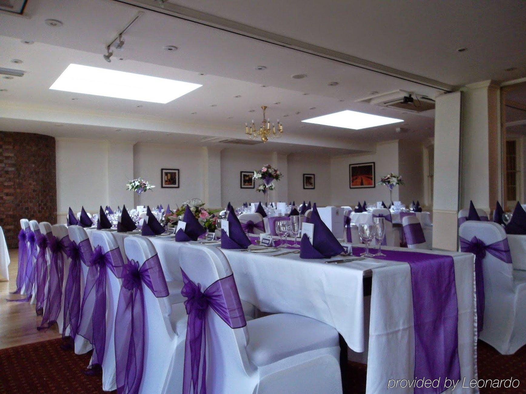 The Wynnstay Hotel, Oswestry, Shropshire Exteriör bild